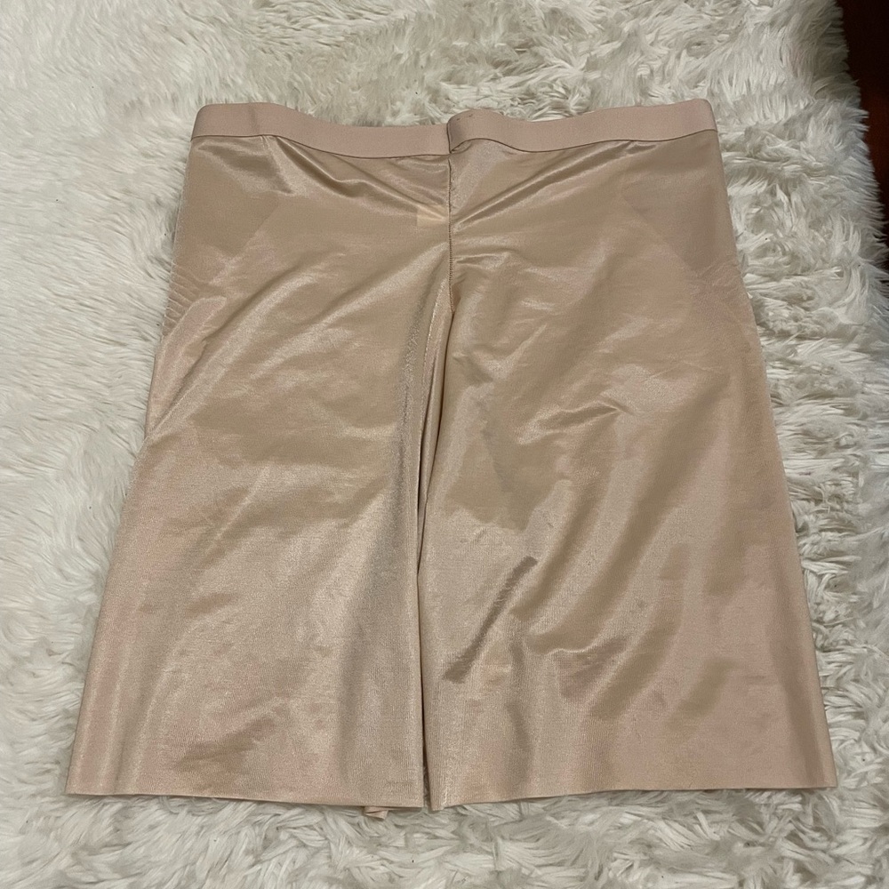 Spanx High Waisted Tummy Control Shorts in Nude L